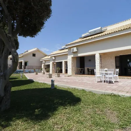 Capo Campolato Hotel 4*