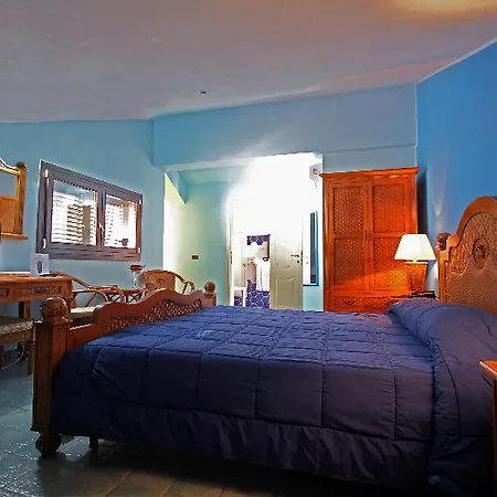 Capo Campolato Hotel