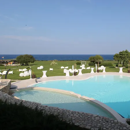 Hotel Capo Campolato 4*