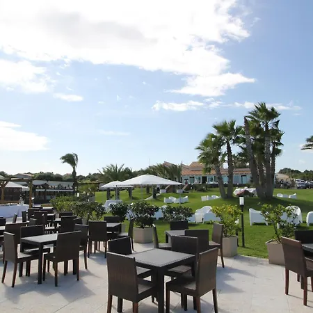Hotel Capo Campolato 4*