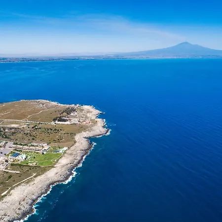 Capo Campolato Brucoli