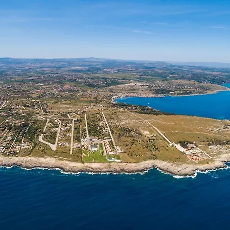 Capo Campolato Hotel 4*