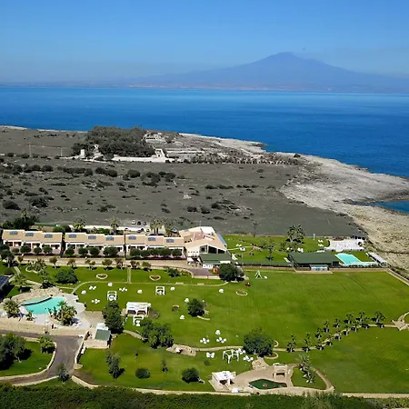 Capo Campolato 4* Brucoli