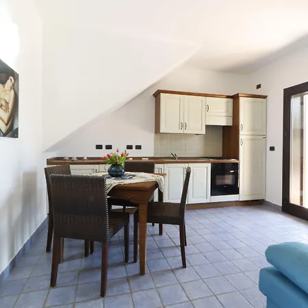 Hotel Capo Campolato 4*